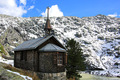 2200 m bliže